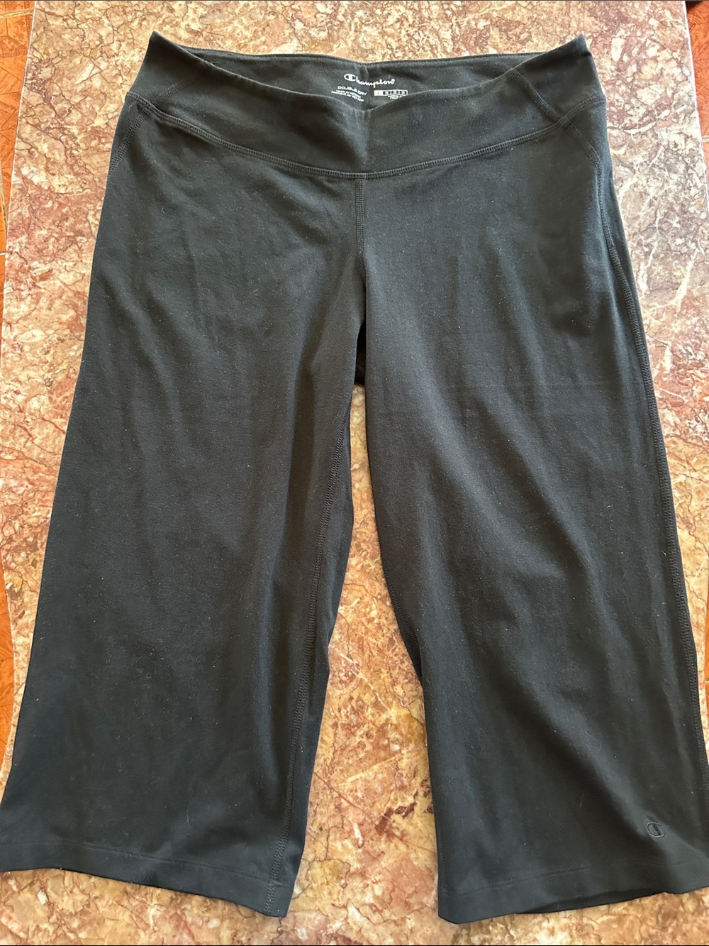 Women’s champion capri leggings